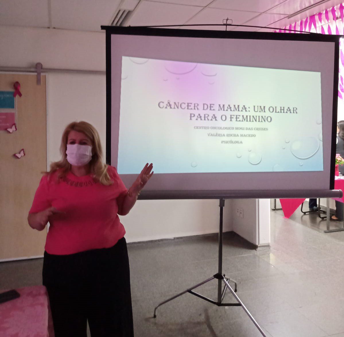 Centro Oncológico Mogi das Cruzes promove palestras em comemoração ao Outubro Rosa